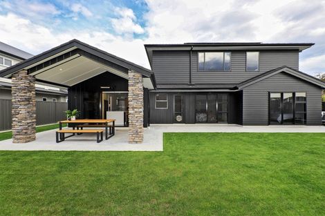 Photo of property in 40 Aspiring Drive, Poraiti, Napier, 4112