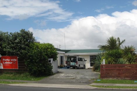Photo of property in 759 Whangaparaoa Road, Manly, Whangaparaoa, 0930