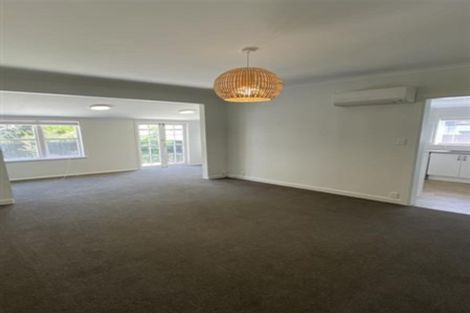 Photo of property in 107 Beach Road, Mellons Bay, Auckland, 2014
