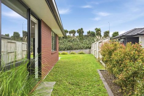 Photo of property in 93 Hills View Drive, Papamoa, 3118