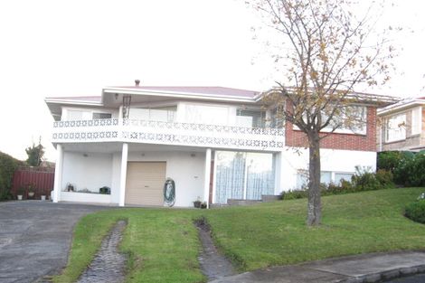 Photo of property in 2 Vista Place, Hillpark, Auckland, 2102