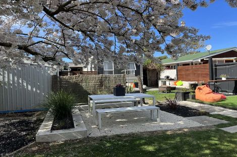 Photo of property in 47 Kings Avenue, Waikuku Beach, 7402