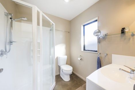 Photo of property in 17 Walnut Grove, Kelvin Grove, Palmerston North, 4414