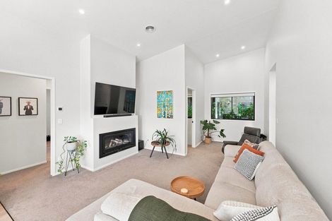 Photo of property in 17 Lawry Street, Blagdon, New Plymouth, 4310
