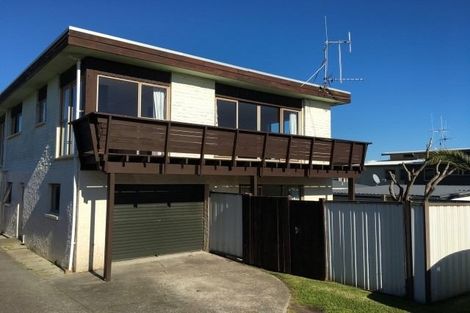 Photo of property in 20 Terrace Avenue, Mount Maunganui, 3116