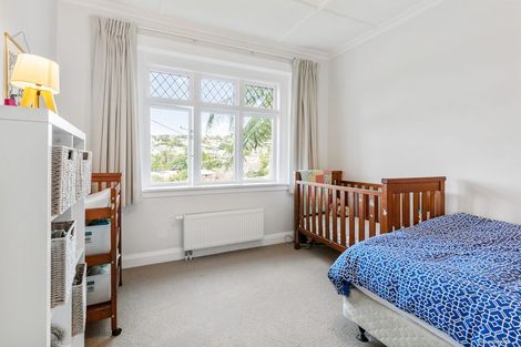 Photo of property in 54b Severn Street, Island Bay, Wellington, 6023