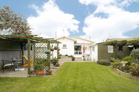 Photo of property in 12 Creagh Street, Te Awa, Napier, 4110