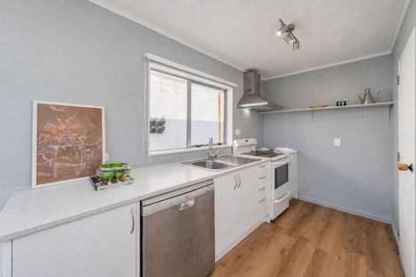 Photo of property in 2/14 Plunket Avenue, Petone, Lower Hutt, 5012