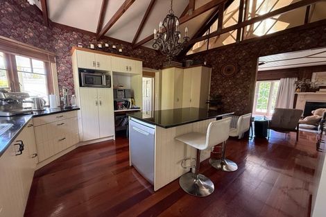 Photo of property in 57 Candia Road, Henderson Valley, Auckland, 0614
