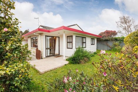 Photo of property in 53a Chatsworth Place, Highbury, Palmerston North, 4412