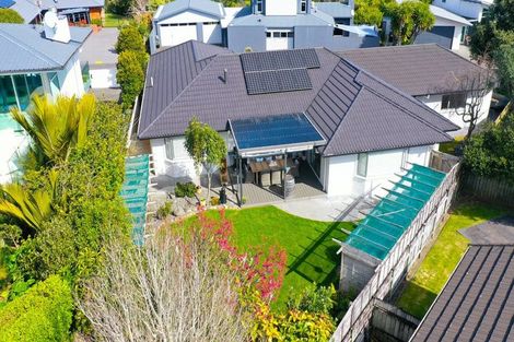 Photo of property in 10f Tupare Place, Highlands Park, New Plymouth, 4312
