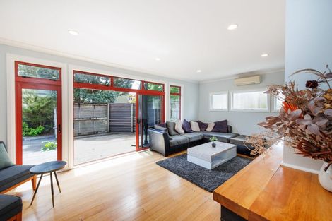 Photo of property in 230 Victoria Avenue, Hokowhitu, Palmerston North, 4410