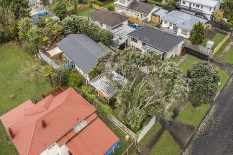 Photo of property in 9 Mcinnes Road, Weymouth, Auckland, 2103