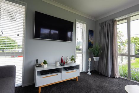 Photo of property in 7 Eric Batchelor Place, Waimate, 7924