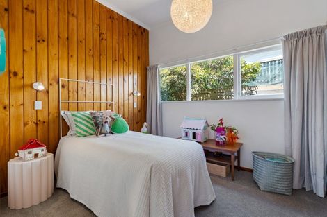 Photo of property in 6 Dorset Way, Wilton, Wellington, 6012