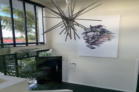 Photo of property in 1/2 Beatrice Avenue, Hillcrest, Auckland, 0627