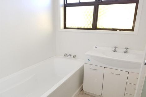 Photo of property in 332 Clyde Road, Bryndwr, Christchurch, 8053