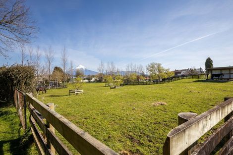 Photo of property in 1 Kahikatea Street, Inglewood, 4330