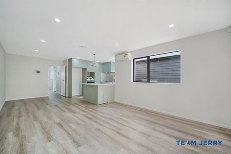 Photo of property in 21 Combat Street, Papakura, 2110