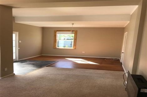 Photo of property in 4a Shanly Street, Waipawa, 4210