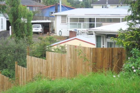Photo of property in 27 Choice Avenue, Henderson, Auckland, 0612