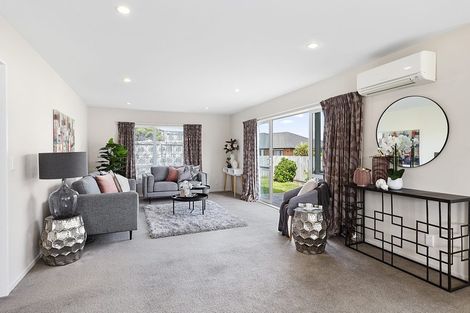 Photo of property in 219 Mark Avenue, Grenada Village, Wellington, 6037