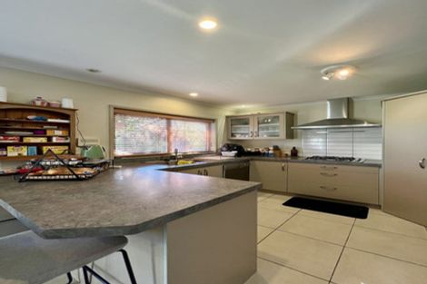 Photo of property in 129 Saint James Drive, Huntington, Hamilton, 3210