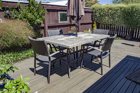 Photo of property in 1/1 Rosebank Terrace, Stoke, Nelson, 7011