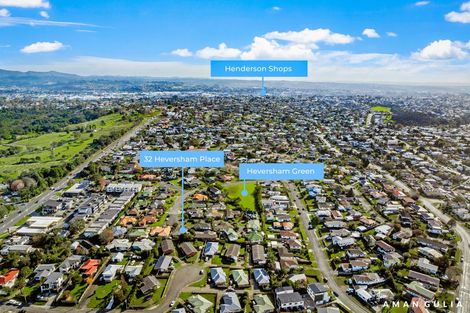 Photo of property in 32 Heversham Place, Glendene, Auckland, 0602