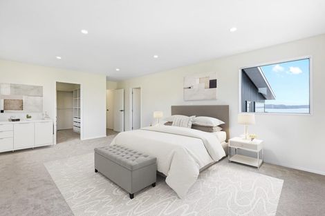 Photo of property in 4 Vipond Road, Stanmore Bay, Whangaparaoa, 0932