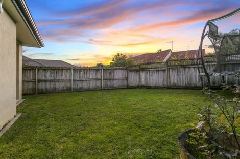 Photo of property in 7 Admirals Court Drive, Greenhithe, Auckland, 0632