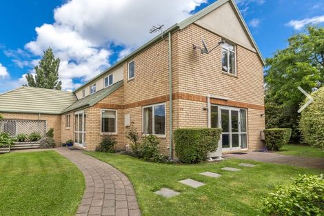 Photo of property in 17 Acorn Close, Waltham, Christchurch, 8023