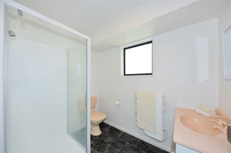 Photo of property in 10 Millcroft Place, Parklands, Christchurch, 8083