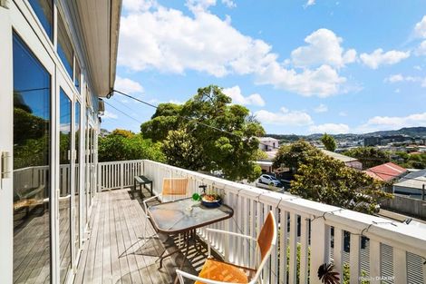 Photo of property in 22 Lawrence Street, Newtown, Wellington, 6021
