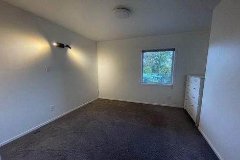 Photo of property in 111 Pupuke Road, Northcote, Auckland, 0627