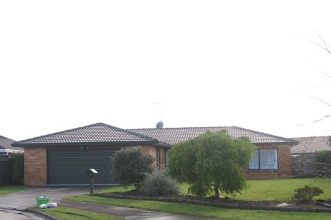 Photo of property in 21 Heathridge Place, Burswood, Auckland, 2013