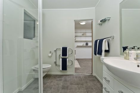 Photo of property in 116 Stapleford Crescent, Browns Bay, Auckland, 0630