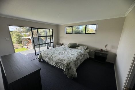 Photo of property in 13 Course Lane, Sanson, 4817