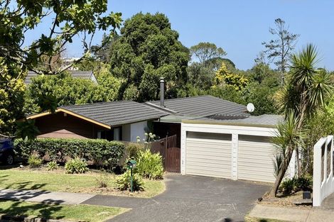 Photo of property in 5 Holyoake Place, Chatswood, Auckland, 0626