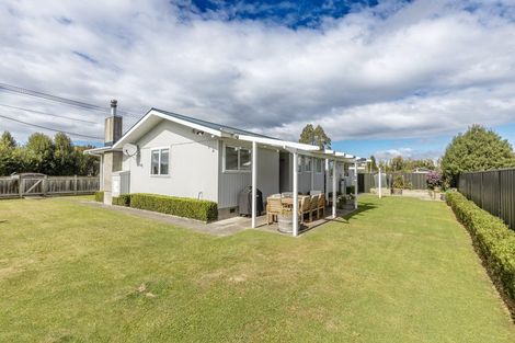 Photo of property in 9 Shanly Street, Waipawa, 4210