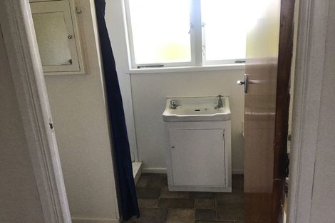 Photo of property in 35 Kamo Road, Regent, Whangarei, 0112