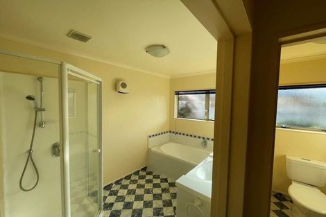 Photo of property in 83 Guildford Drive, Paraparaumu, 5032