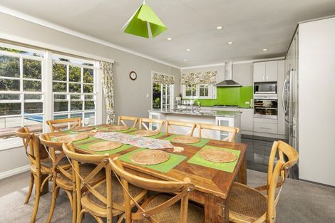 Photo of property in 21 Koraha Road, Kumeu, 0892