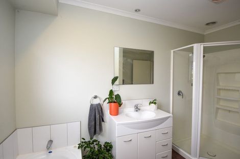 Photo of property in 4 Glamorgan Drive, Torbay, Auckland, 0630