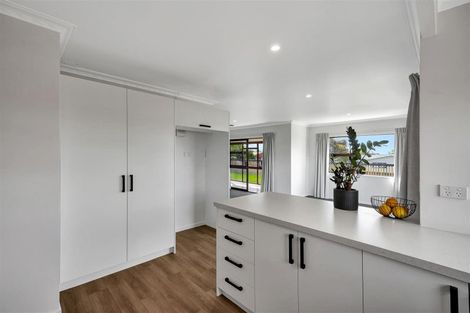 Photo of property in 9 Velma Crescent, Nawton, Hamilton, 3200