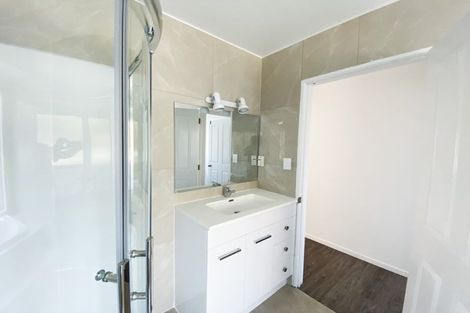 Photo of property in 14 Caldbeck Rise, Northpark, Auckland, 2013