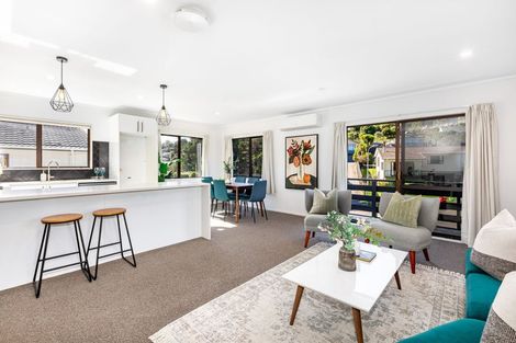 Photo of property in 58 Albatross Close, Whitby, Porirua, 5024