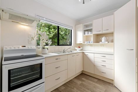 Photo of property in 1/41 Barbados Drive, Unsworth Heights, Auckland, 0632