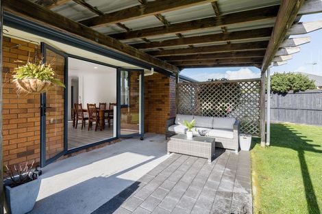 Photo of property in 23 Oaklands Drive, Cambridge, 3434