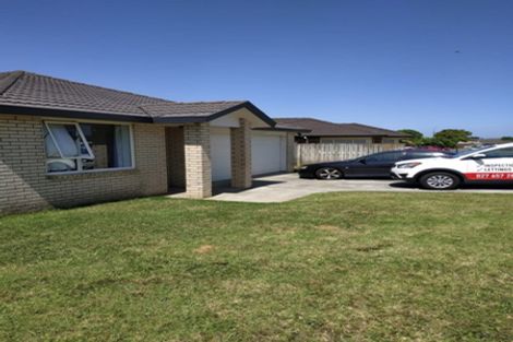 Photo of property in 4 Waldos Way, Mangere, Auckland, 2022